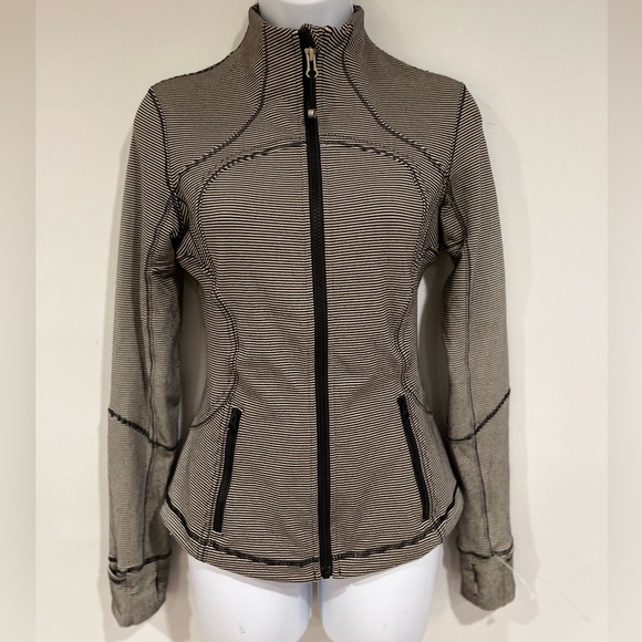 Lululemon RARE Forme jacket in tonka stripe - Picture 9 of 16